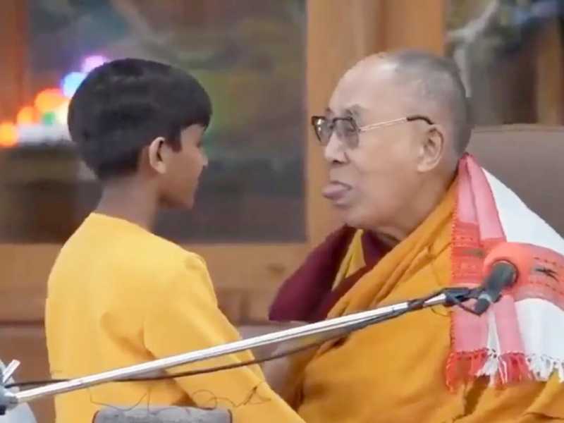 Il doppio standard del Dalai Lama