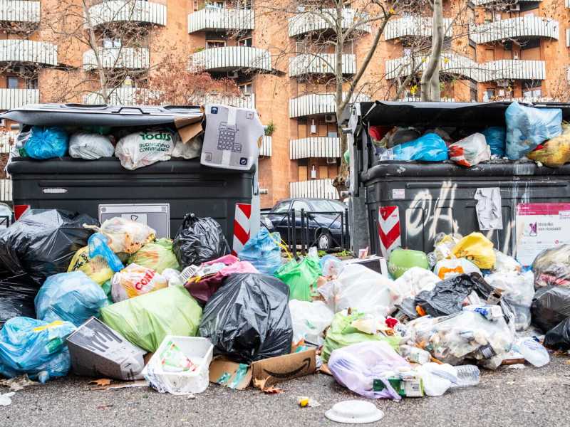 La Svizzera si ribella giustamente contro le monnezza romana. Salvate Gualtieri
