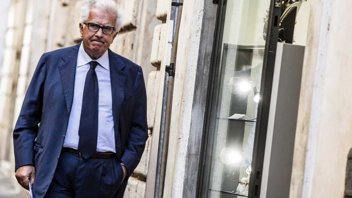 Immagine di Non solo diritti. “Schlein dica cosa vuole su economia e lavoro”, dice Luigi Zanda