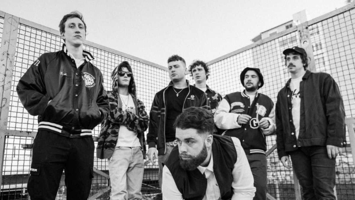 Immagine di Il disco della Lovegang 126: rap vecchia scuola, armonie romanesche e intimismo