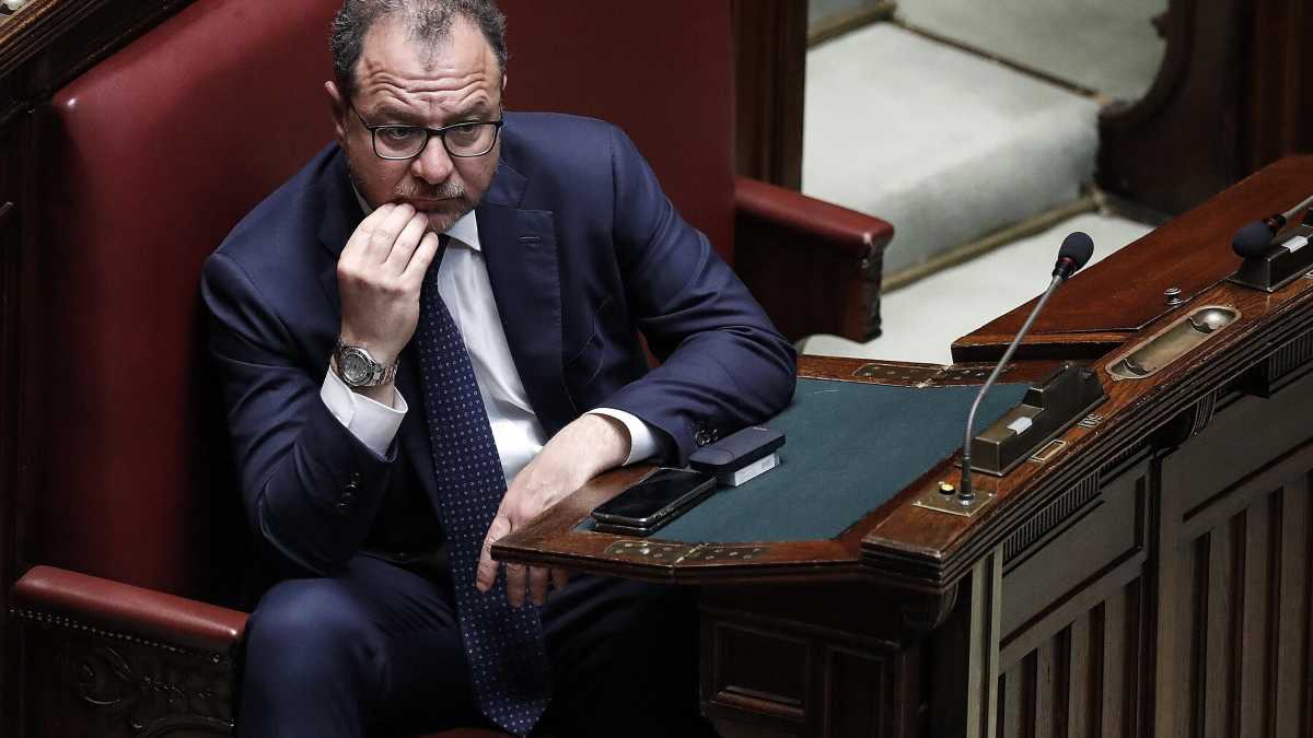 Immagine di Mulè: "Io sempre leale al Cav. Appoggiamo il governo, ma non siamo replicanti di Meloni"