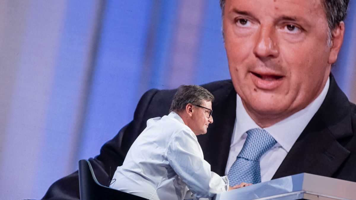 Immagine di Calenda convoca il Comitato politico del Terzo Polo. La rottura con Renzi è più vicina
