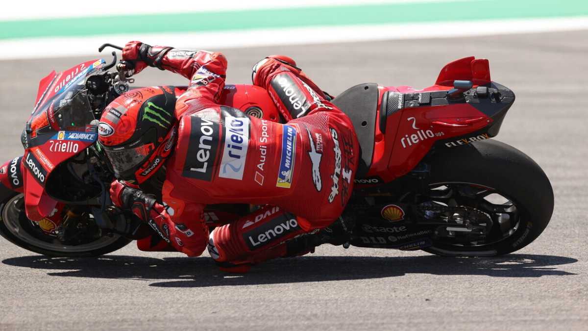 Immagine di Il paradosso di Pecco Bagnaia: o vince o cade