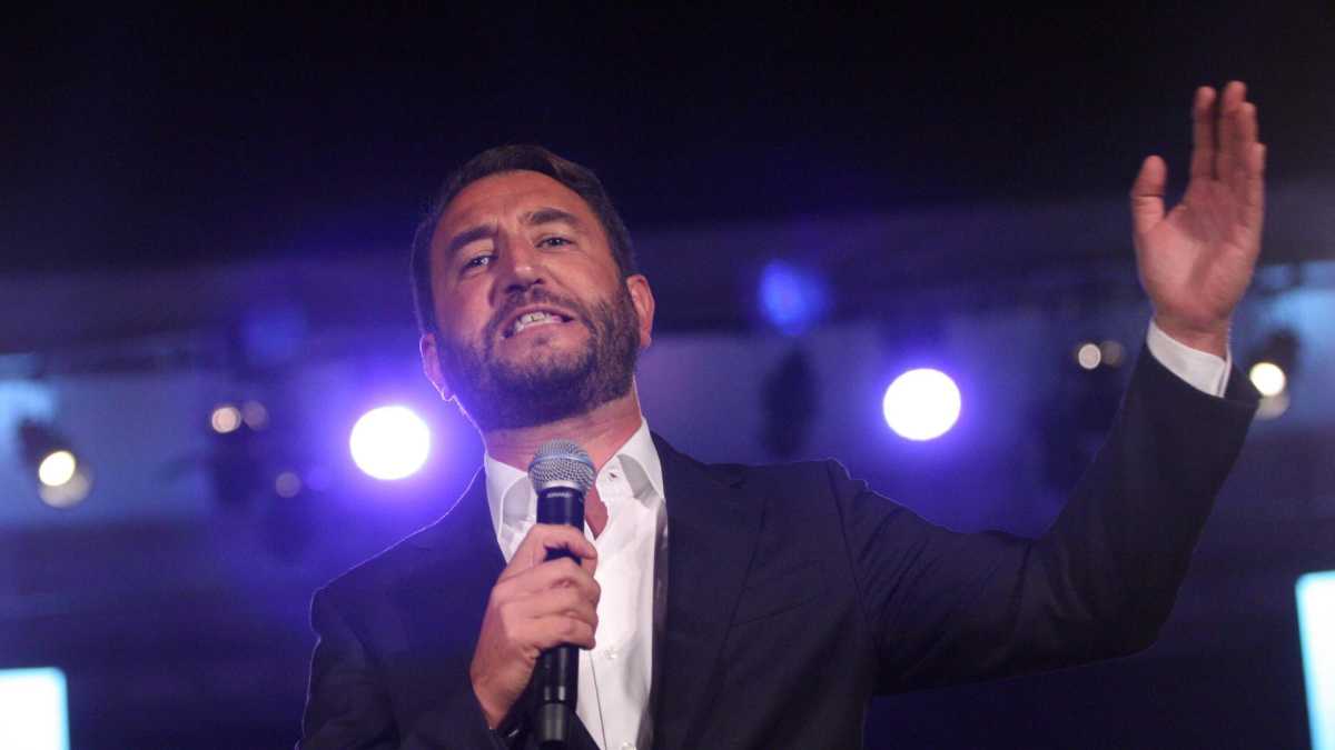 Immagine di L'addio di Cancelleri al M5s tra polemiche per i due mandati e riconoscenza