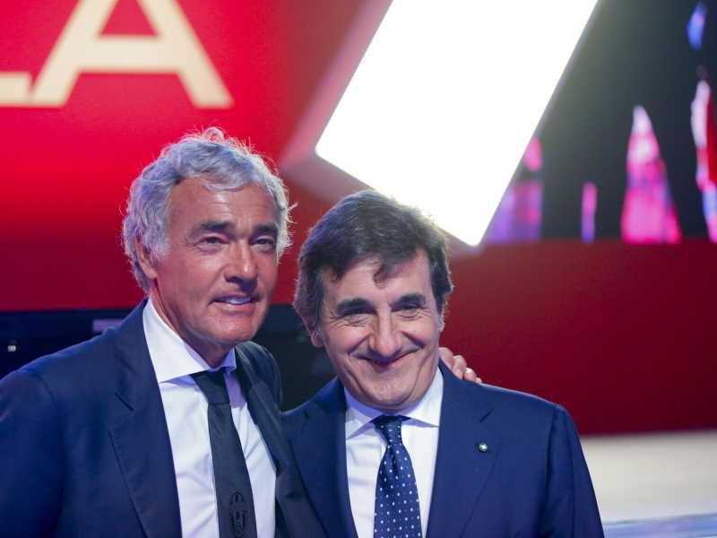 Il non mistero della chiusura di Non è l’Arena