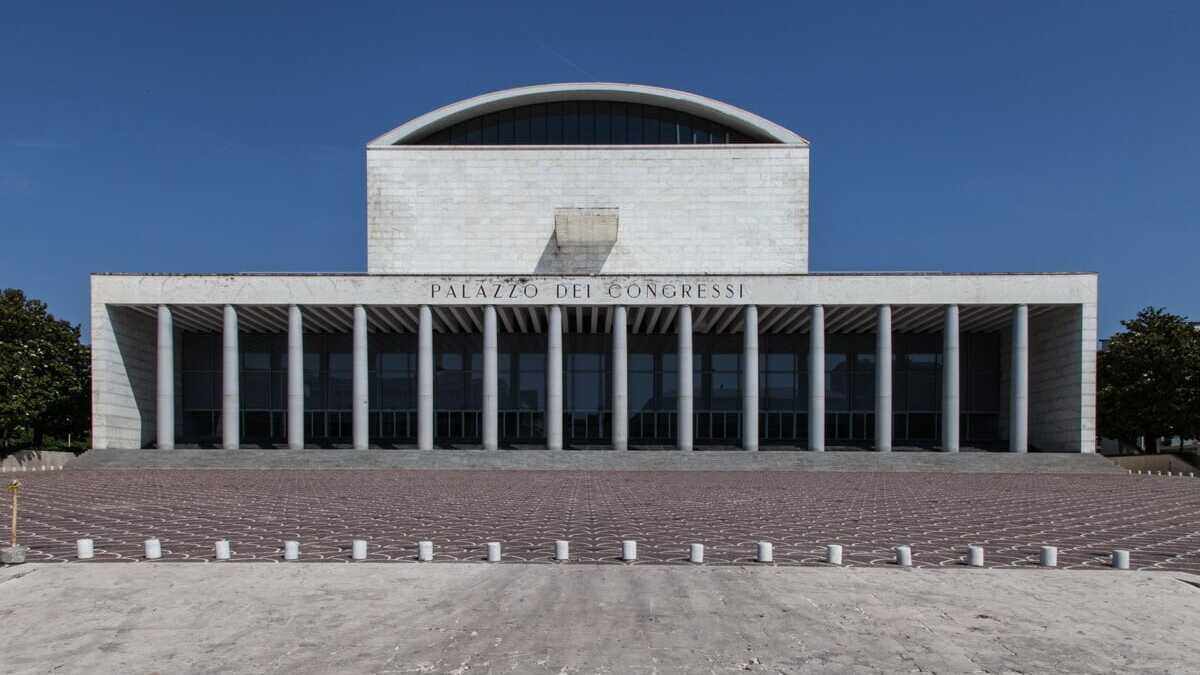 Immagine di Architettura e urbanistica alle prese con l’eredità fascista