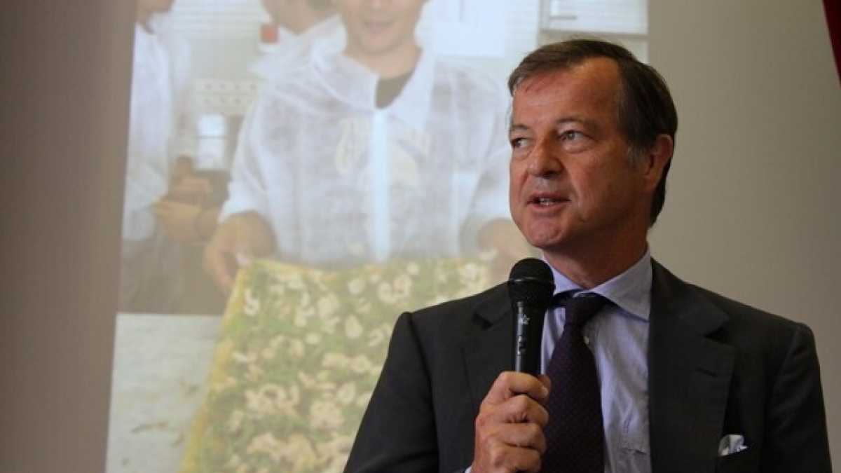 Immagine di Lupo Rattazzi taglia i viveri a Renzi e Calenda: "Sono una grande delusione"