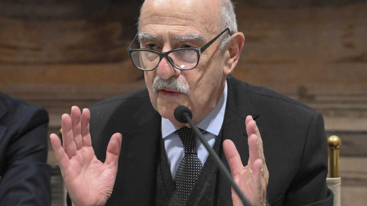 Immagine di Due figli e niente tasse: Gian Carlo Blangiardo sposa l’idea di Giorgetti