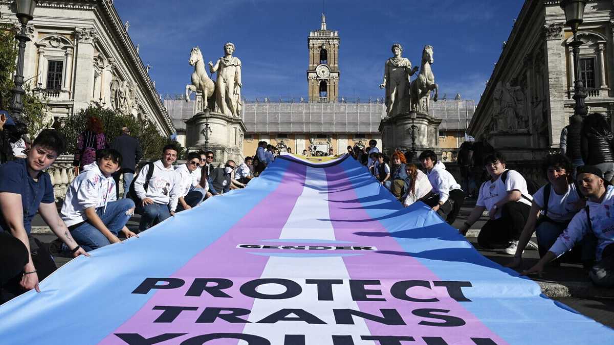 Immagine di L’Economist invita alla prudenza sul gender in favore di una scienza apolitica