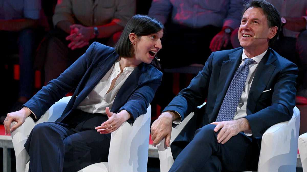 Immagine di Conte e Schlein, la dura vita degli alleati a temi alterni. Lotta a chi è più coerente