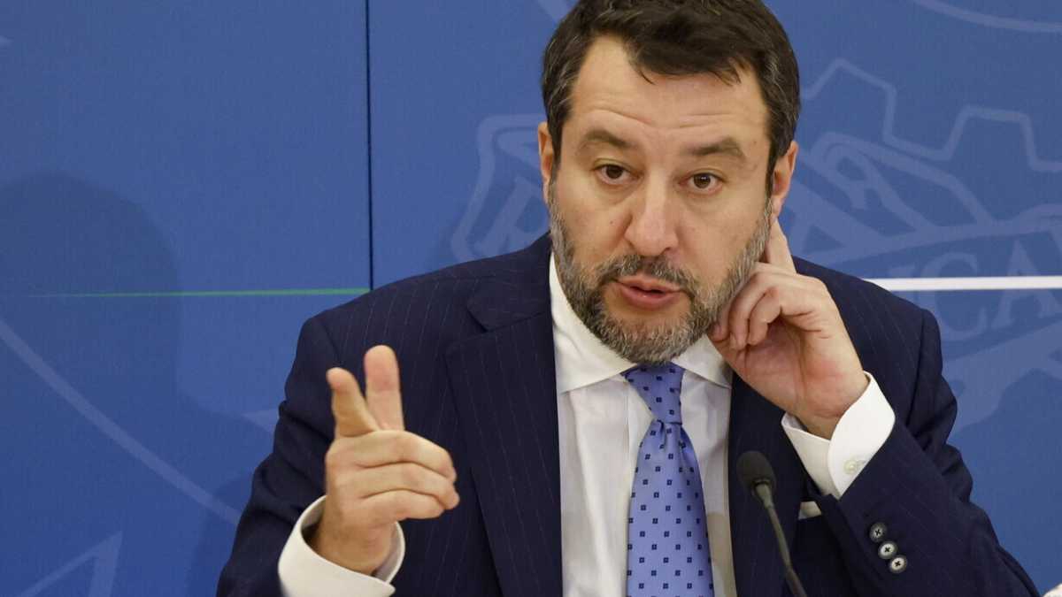 Immagine di Le mosse della Lega per distinguersi dal governo (sull'immigrazione)