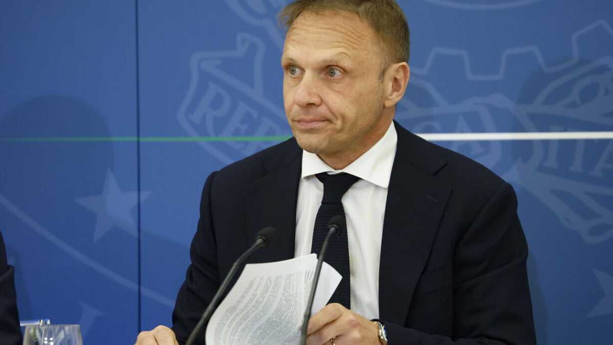 Immagine di Famiglia Lollobrigida. Chi è il ministro dell'Agricoltura, cognato d'Italia e "semipremier". Ritratti