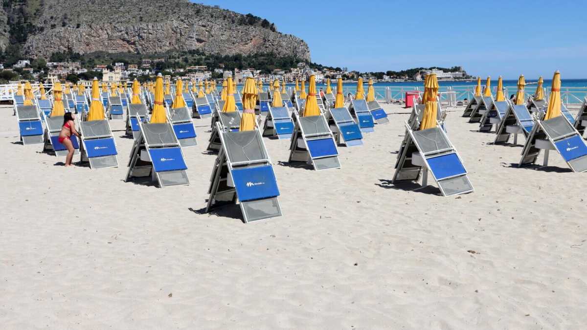 Immagine di Sui balneari un colpo alla maggioranza e un assist per Meloni
