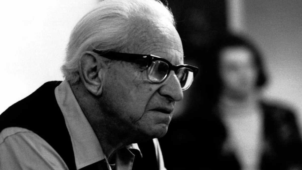 Immagine di Macchine intelligenti per produrre uomini stupidi. Marcuse utile all’oggi