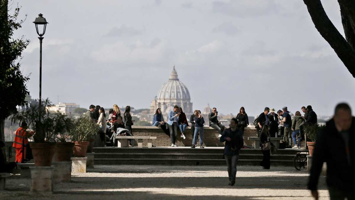 Immagine di Dove Roma si tinge di infinito: riscoprire il Giardino degli Aranci