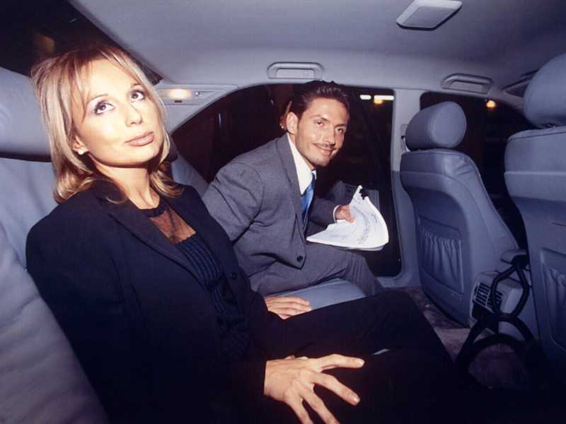 Marina e Pier Silvio Berlusconi in auto. Sono i due figli avuti dalla prima moglie, Carla Dall&rsquo;Oglio (foto LaPresse)&nbsp;<br />