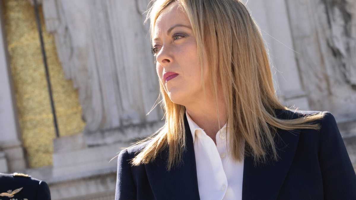Immagine di 25 aprile, Meloni: "Chi usa il fascismo per delegittimare l'avversario politico indebolisce i valori" della Resistenza
