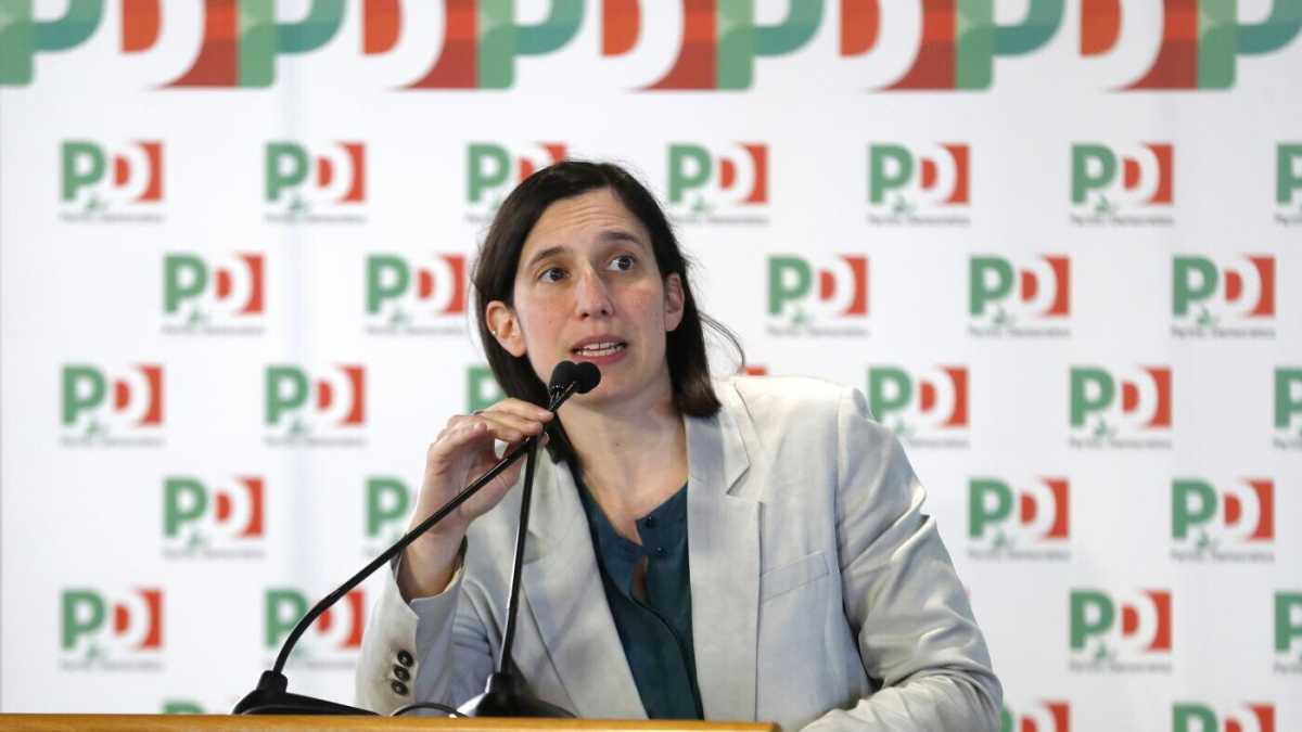Immagine di Il Pd cerca giornalisti per le Europee. La grana De Luca si ingrossa