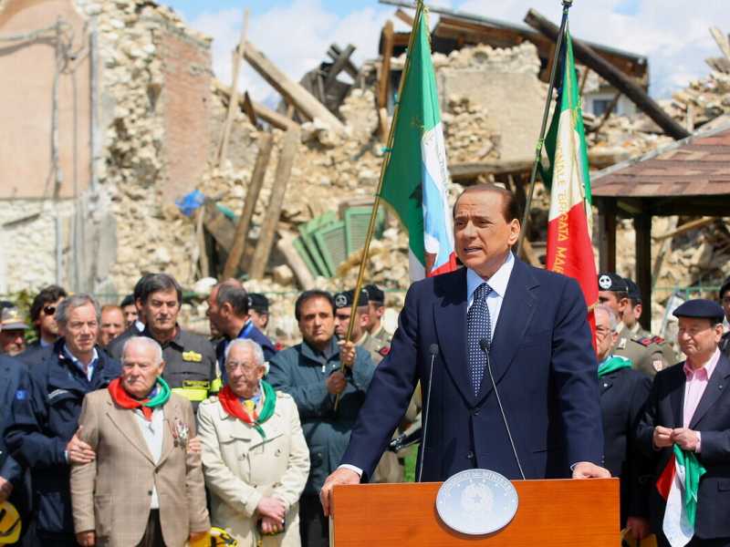 Silvio Berlusconi alla celebrazione dell' anniversario della Liberazione 25-04-2009 Onna, L'Aquila (Roberto Monaldo / LaPresse)&nbsp;<br />