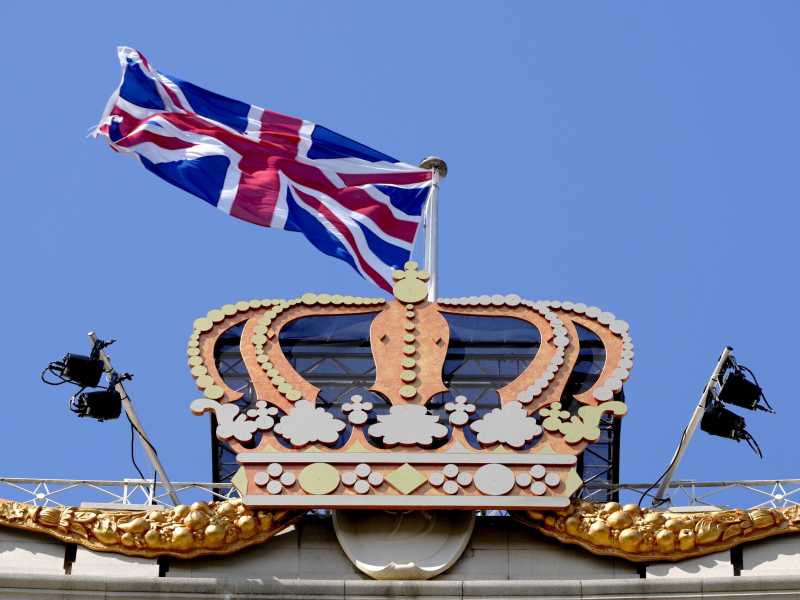 Giovani antimonarchici? Il sondaggio che non può spaventare re Carlo
