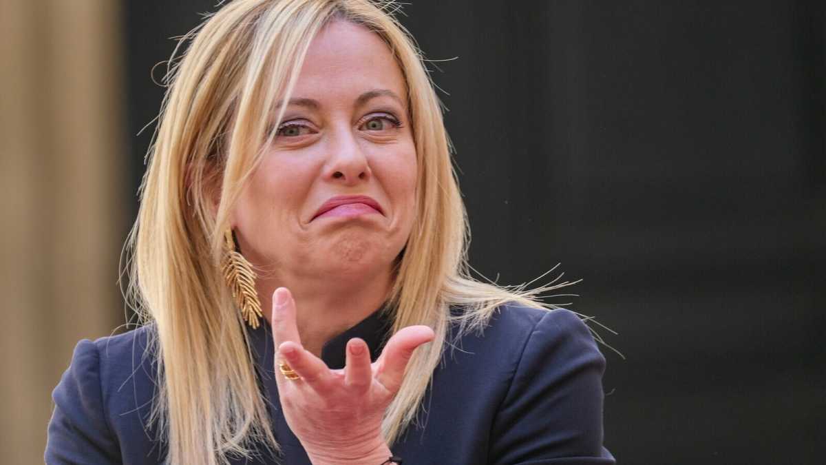 Immagine di Meloni, scoop e audiotape. Lo spassoso cortocircuito Agi-Chigi