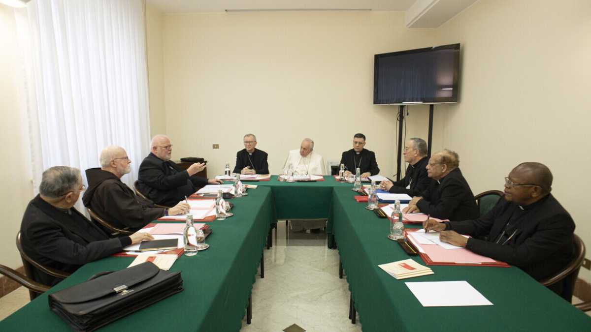Immagine di Il nuovo Consiglio dei cardinali si è riunito con il Papa, ma non si sa più a cosa serva