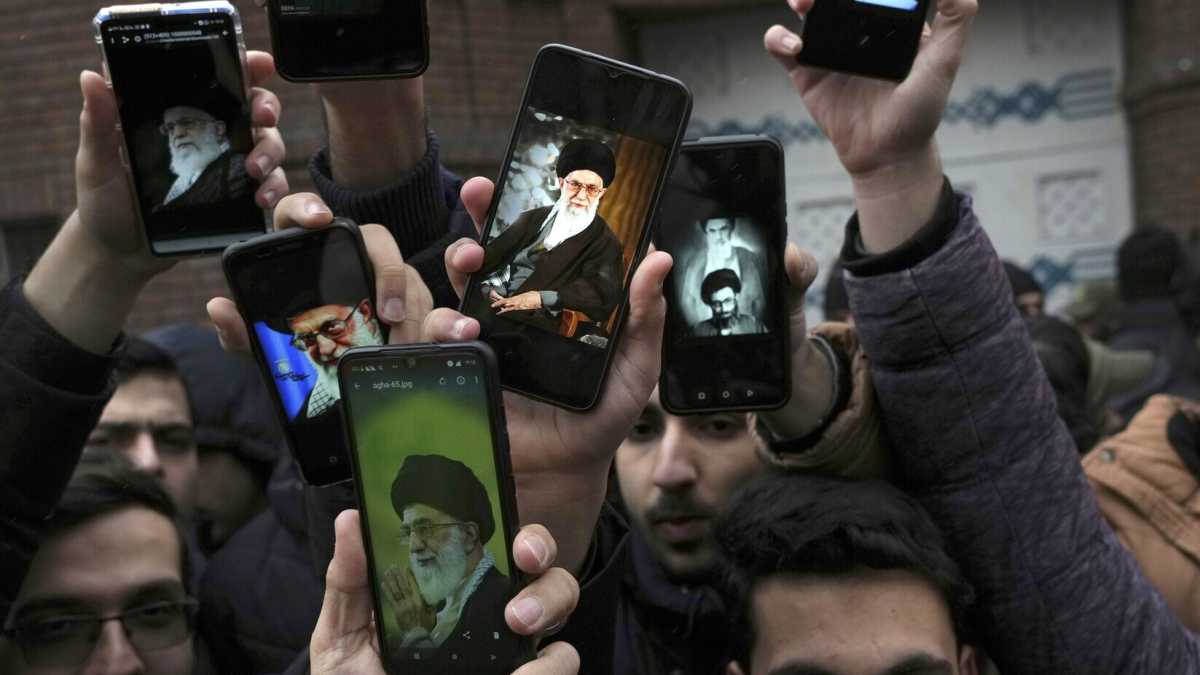 Immagine di Un omicidio politico e una strana contestazione a distanza ravvicinata in Iran