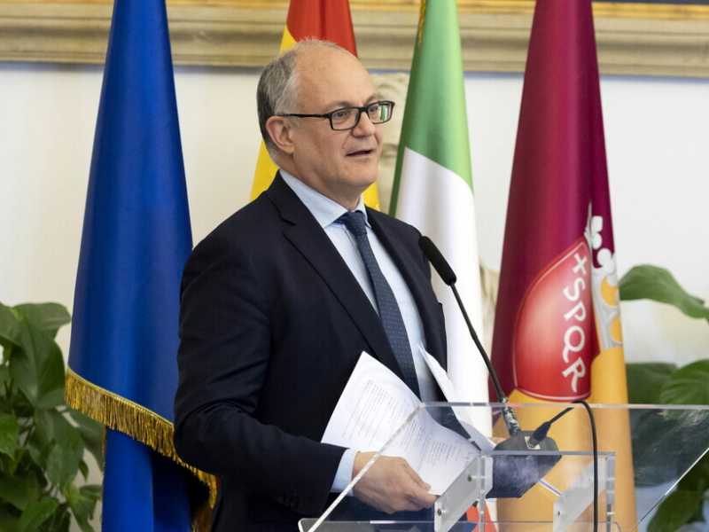 Il sindaco di Roma, Roberto Gualtieri (Ansa)