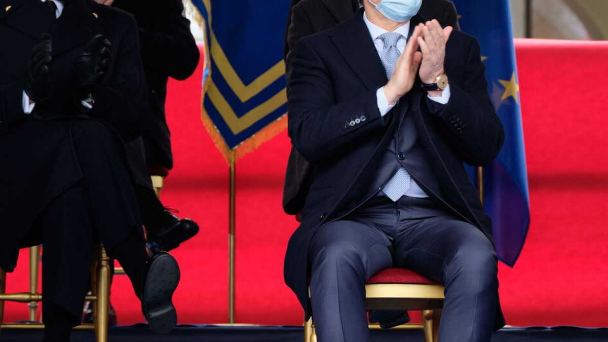 Immagine di C'è lo studio Alpa, un po' di Cina e molto Vaticano, dietro la caccia ai responsabili per Conte