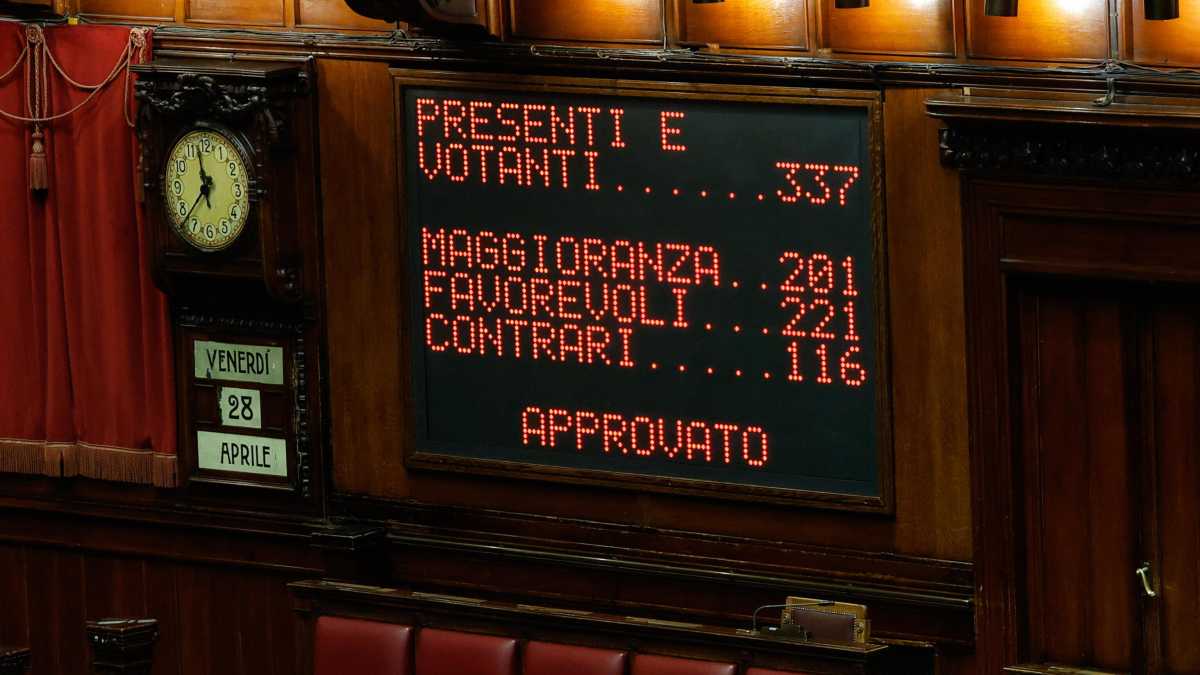 Immagine di Il Def passa alla Camera dopo lo scivolone di ieri. Giorgetti: "È andata bene"