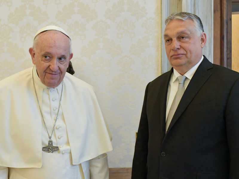 Il viaggio del Papa a Budapest consolida un’intesa insospettabile che va ben oltre il dramma ucraino