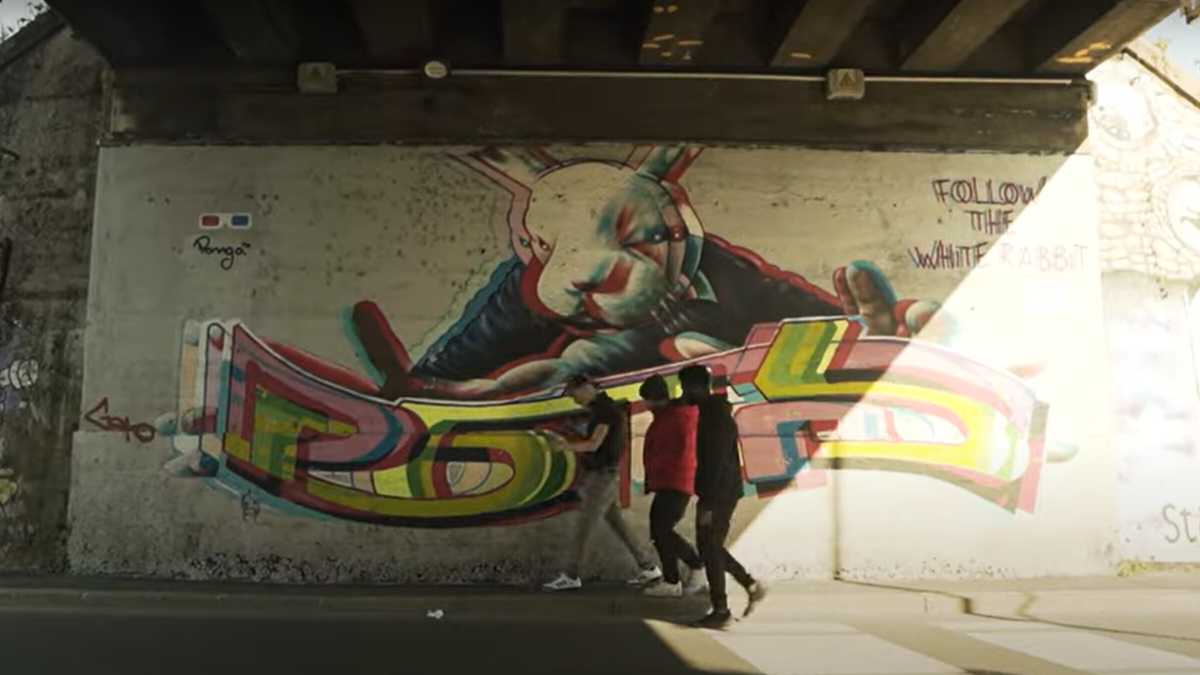 Immagine di “Exagora”, il rap duro (ma giusto) che vale più di mille euro