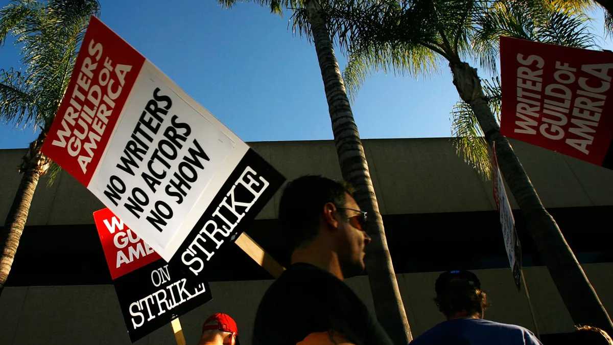 Immagine di Sceneggiatori di Hollywood in sciopero, alla ricerca della dignità perduta