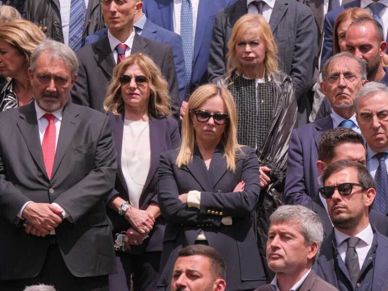 Un'immagine del funerale di ieri (Lapresse)