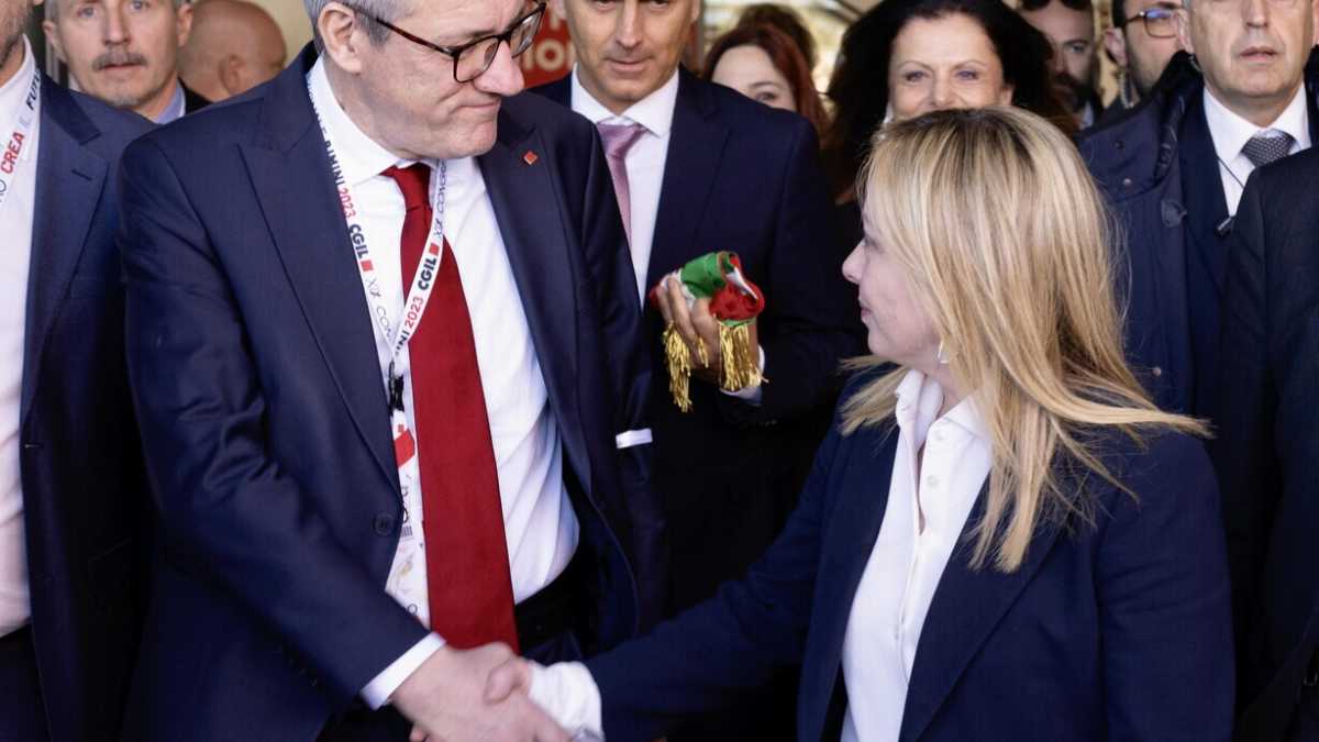 Immagine di Il governo convoca i sindacati mentre la maggioranza crolla sul Def