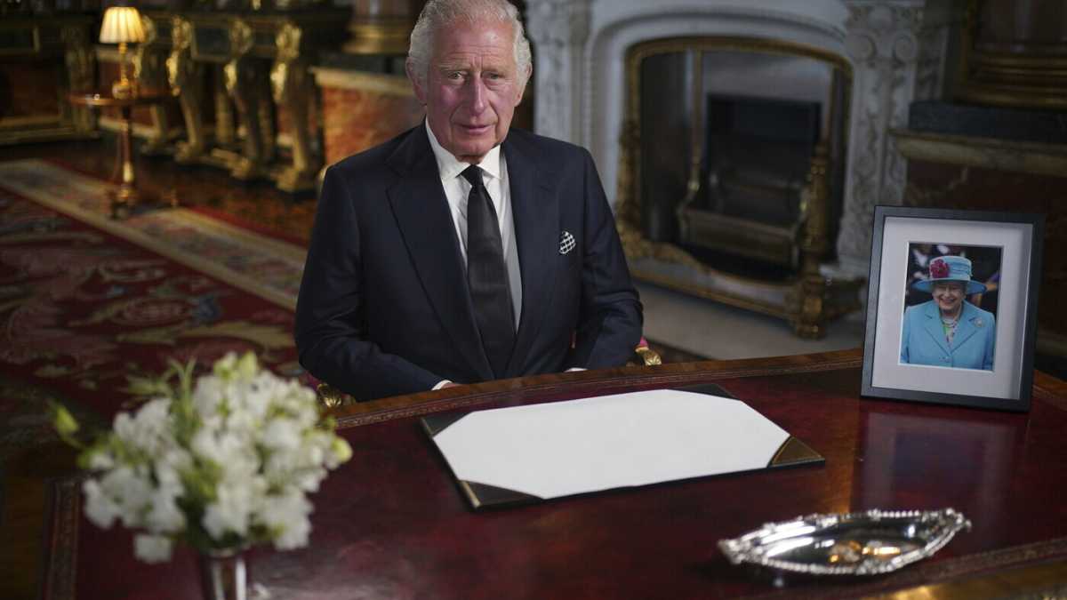 Immagine di Il primo giorno di Carlo III, un re che si annuncia anche aziendalista