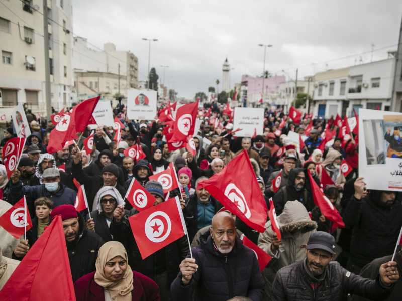 Una manifestazione contro Kais Saied a Tunisi nel 2022 (Lapresse)
