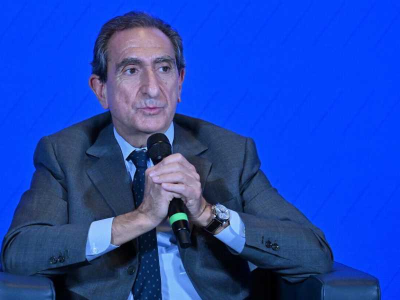 Rischio pasticci sul “Fuortes act”. Lui non si muove, ma c’è una nuova squadra pronta