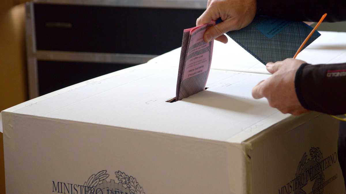 Immagine di L'Italia torna al voto. Da Ancona a Brescia fino a Siena, ecco le sfide principali del weekend