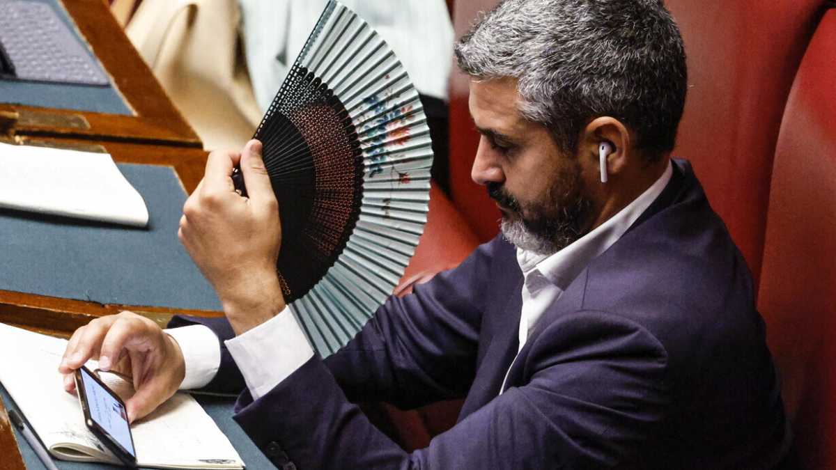 Immagine di La seconda vita di Fraccaro: consulente per i danni del suo Superbonus. E lavora anche con Tremonti