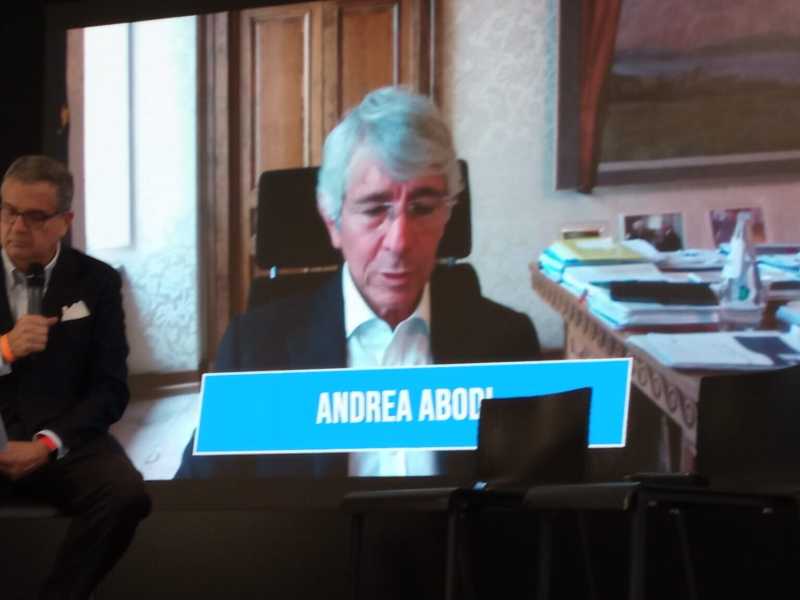 Il ministro Abodi intervistato da Umberto Zapelloni