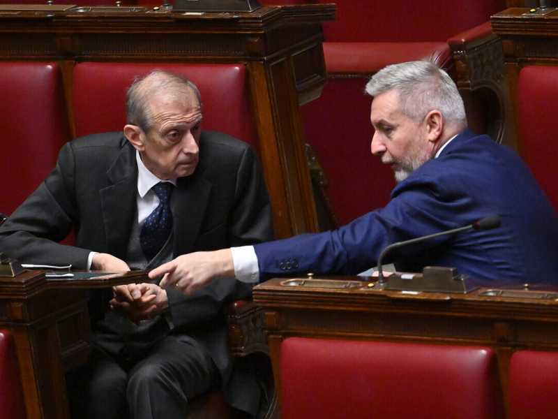 Piero Fassino con Lorenzo Guerini (Ansa)