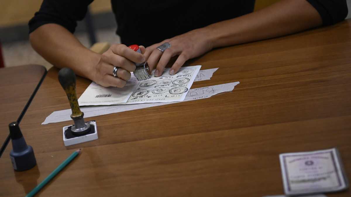 Immagine di Comunali, centrodestra avanti nella maggior parte delle città. Brescia al Pd