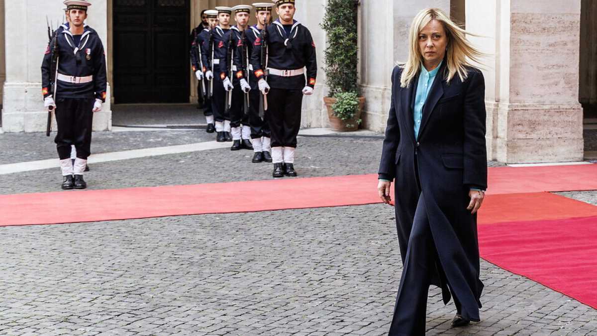 Immagine di Meloni a Reykjavik per il Consiglio d'Europa: al centro il sostegno a Kyiv