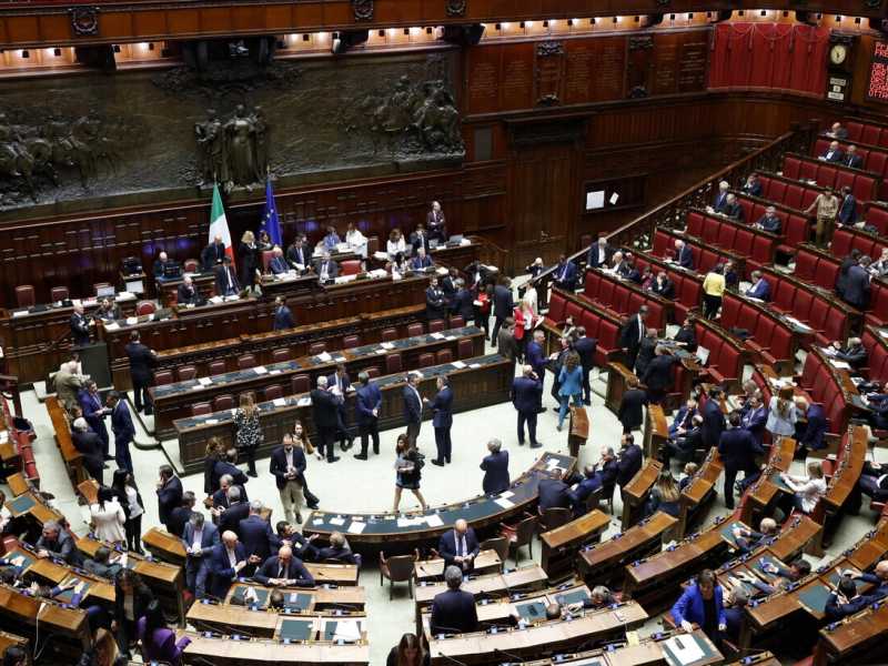 Dl Ponte, il governo incassa l'ok alla fiducia
