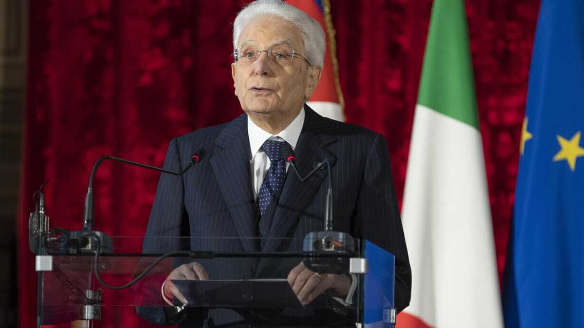 Immagine di Il buffetto di Mattarella alle Camere. Il giusto richiamo sul “decreto Bollette”