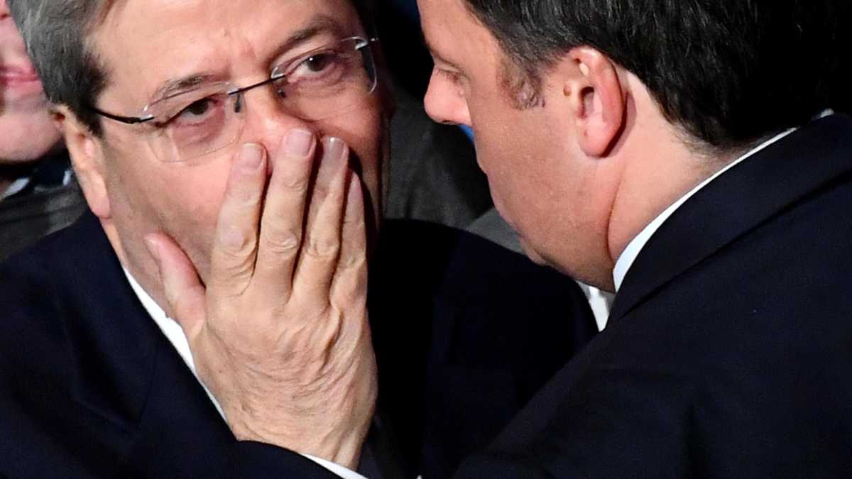 Immagine di Il sogno di Renzi per le Europee: Gentiloni a capo della casa dei riformisti