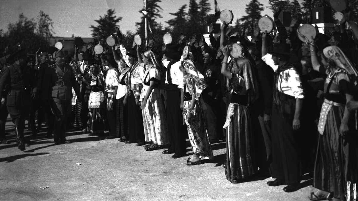 Immagine di Si impara più dai romanzi che dai libri di storia o di geopolitica