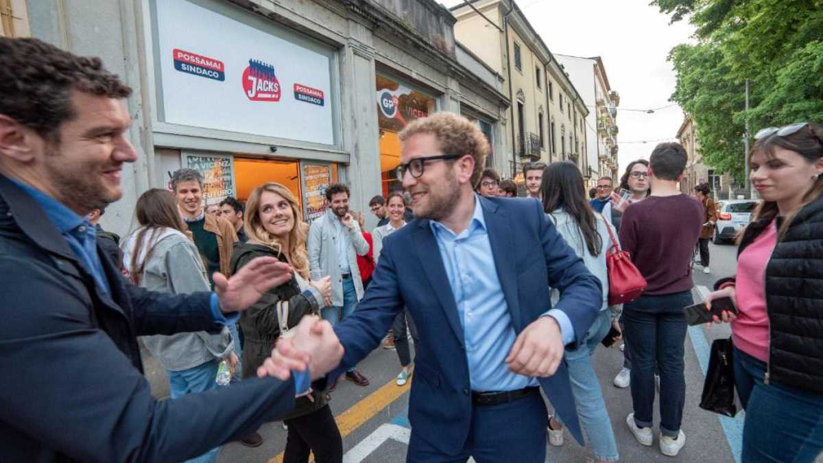 Immagine di “Vi spiego perché ho chiesto a Schlein di non venire a sostenermi a Vicenza”. Parla il dem Possamai