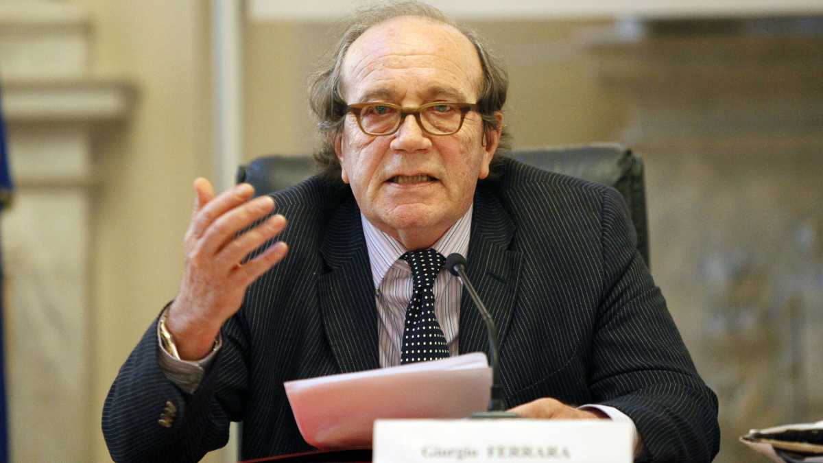 Immagine di La militanza e poi il teatro, le chiacchiere, le serate parigine. Addio all'amico Giorgio Ferrara